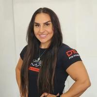 Hollie, Coach